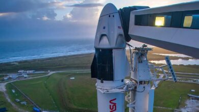 Photo of SpaceX ready to take four astronauts to ISS on Saturday