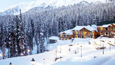 Photo of Parliamentary panel meets Gulmarg hoteliers, get first-hand account of issues confronting tour operators in Ski resort