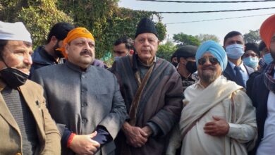 Photo of Farooq joins Nagar Kirtan, greets Sikh Sangat