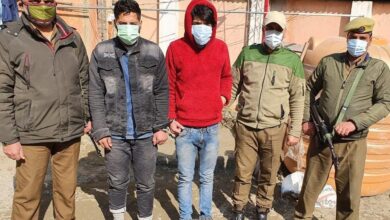 Photo of Srinagar Police arrests 04 drug peddlers; contraband substances recovered