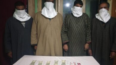 Photo of Kulgam Police arrests 4 gamblers, stake money seized