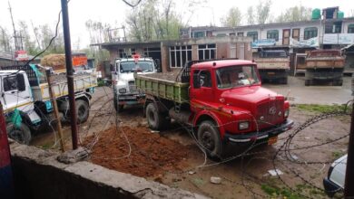 Photo of Police arrests 05 persons for illegal mining and transpiration of raw minerals in Ganderbal