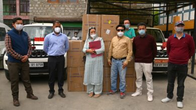 Photo of DC Santosh Sukhadeve dedicates 10 oxygen concentrators donated by GHE, MOFA and Vibha Foundation to Health Department Kargil