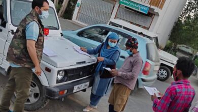 Photo of More than 440 free dry ration kits distributed by District Administration Kargil among migrant laborers