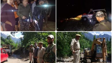 Photo of Rescue operation by Ganderbal Police; Civilians rescued from flash floods