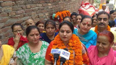 Photo of After 30 years Still Farooq Abdullah discouraging Return of  KPs to Valley: Priya Sethi