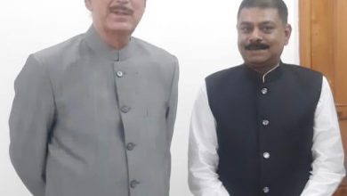 Photo of Raj Kumar Goyal meets Ghulam Nabi Azad, discusses the problems of edible oil traders