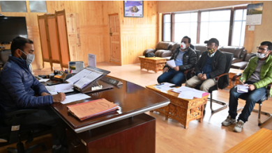 Photo of DC Santosh Sukhadeve reviews COVID-19 status, preparedness in Kargil District