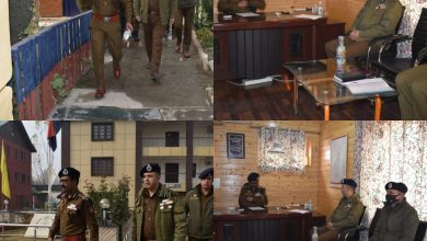 Photo of DIG SKR Anantnag visits Pulwama; Reviews security, law & order scenario