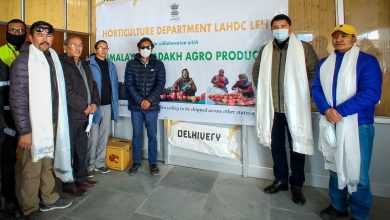 Photo of CEC flags-off first consignment of Ladakhi apples to different states of the country