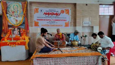 Photo of ‘Mandali’, the ancient tradition of Kashmiri group singing, organised by Vemedh Rangmanch in Jammu