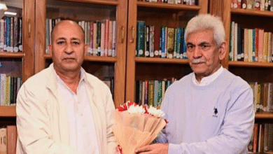 Photo of JDU President Meets LG, Urges Action on PM Package and Migrant Camp Issues